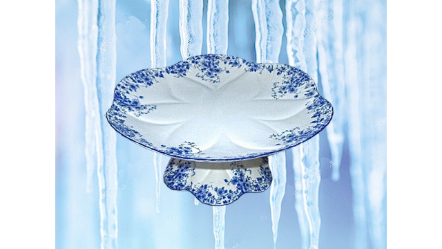 Dainty Blue Comport (2020_12_21 19_44_03 UTC)